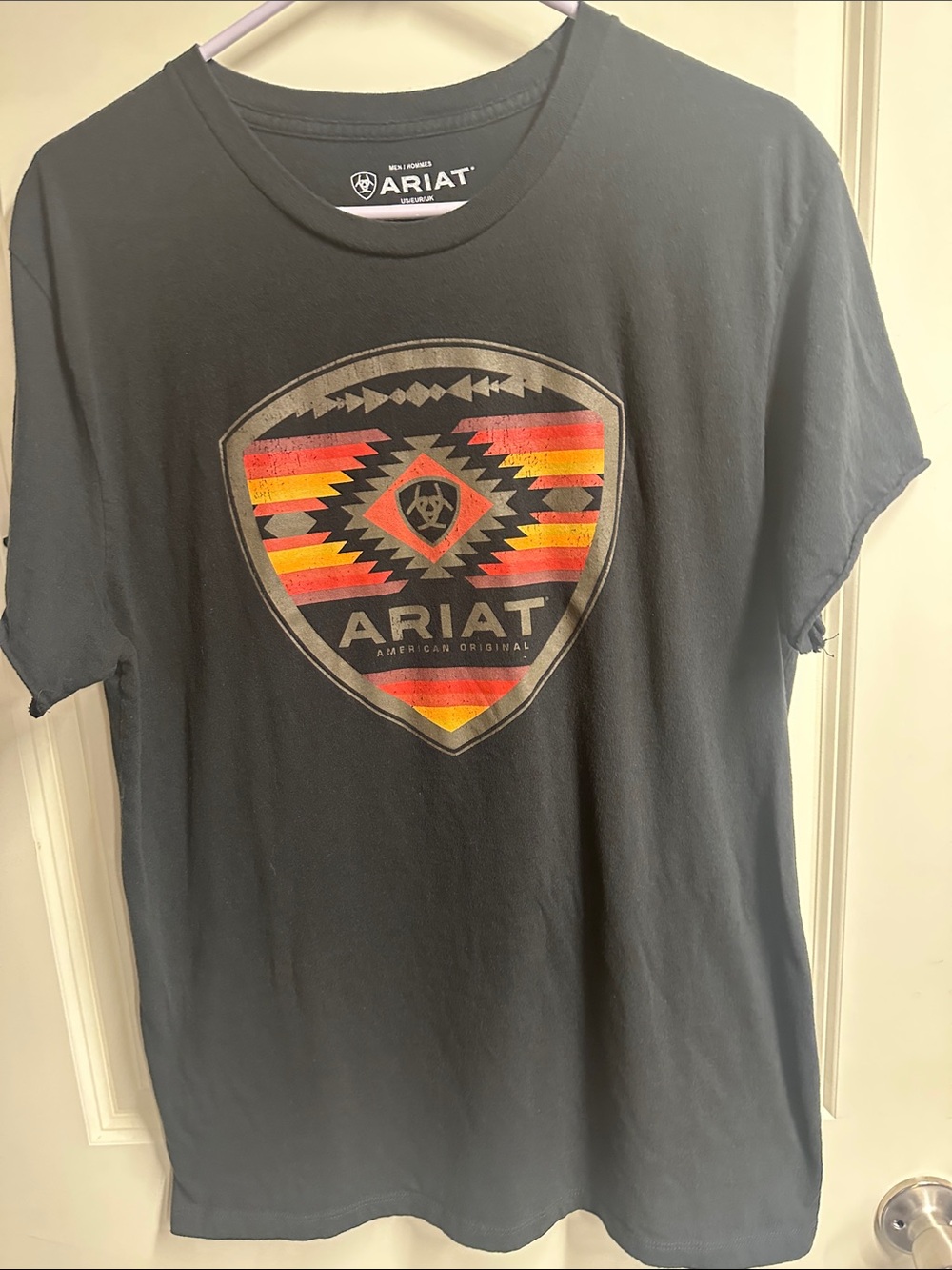 Ariat Black Short-Sleeve Tee with Tribal Shield Graphic Size L Mens
